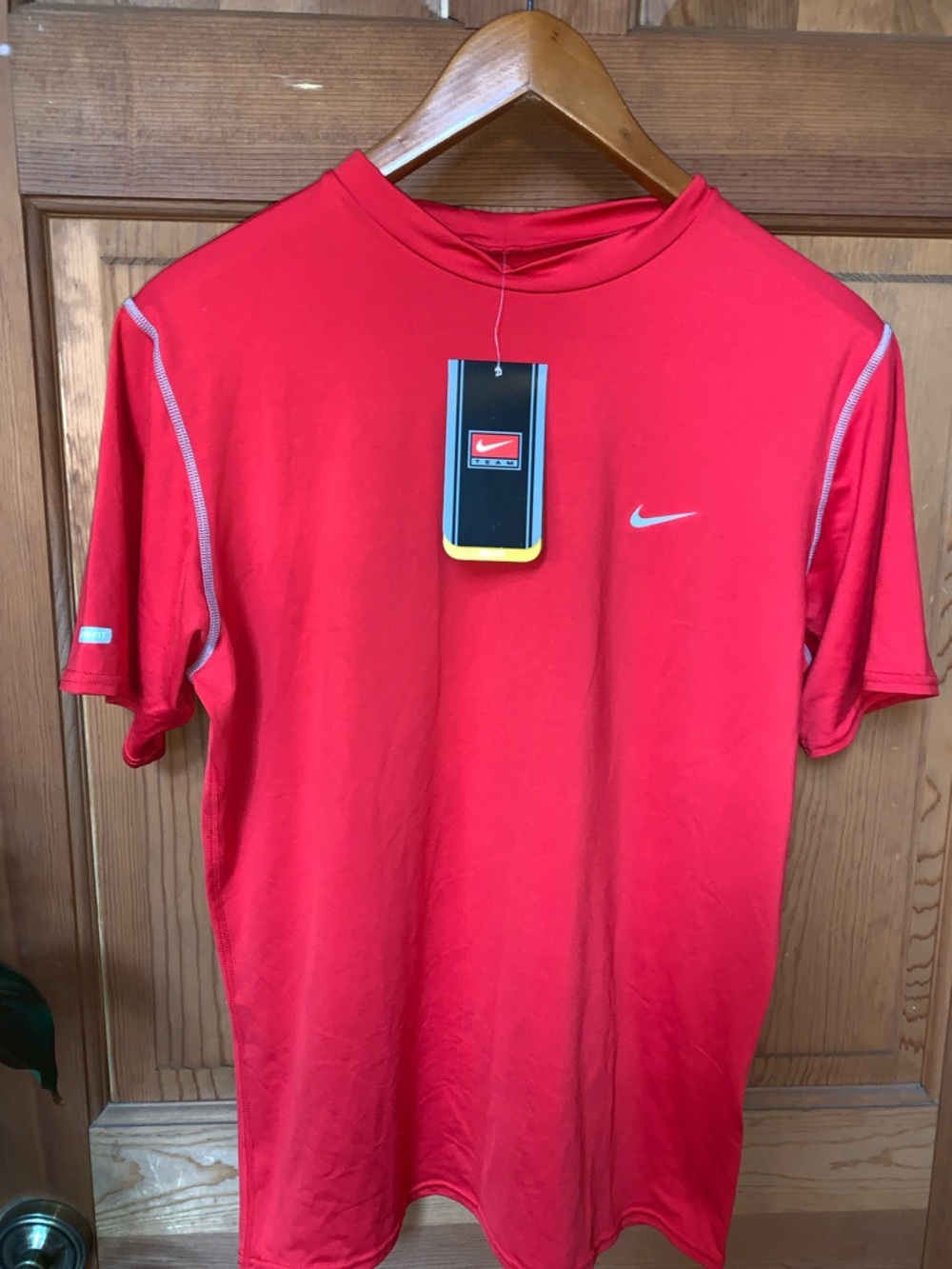 NWT Men’s Nike Swim Tee Sz XXL, Scarlet.